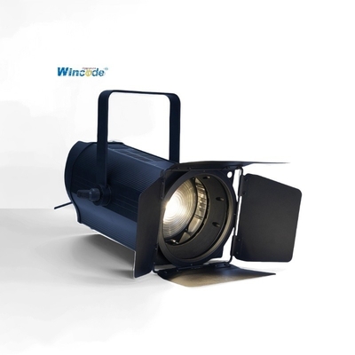 400W LED CRI95 Bühnenbeleuchtung RGBAL 5 in 1 Auto Zoom Fresnel Spot Light mit Farbmanagementsystem